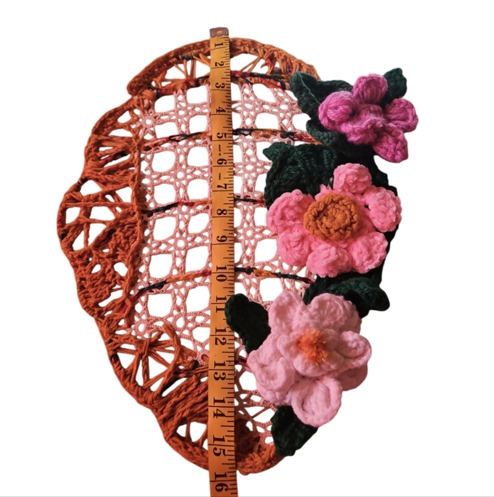 Handcrafted Bee Hive Crochet Floral Holiday Wreath Multicolored Knit Wall Decor - Picture 11 of 17